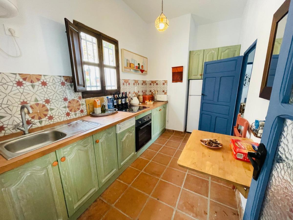 Casa Amigos Sorvilan- La Palmera エクステリア 写真